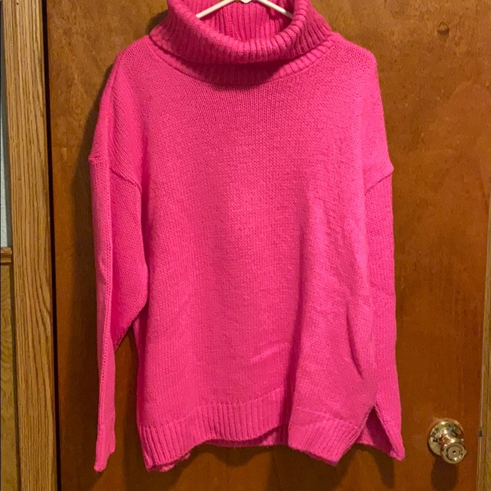 Pretty little thing fuchsia sweater